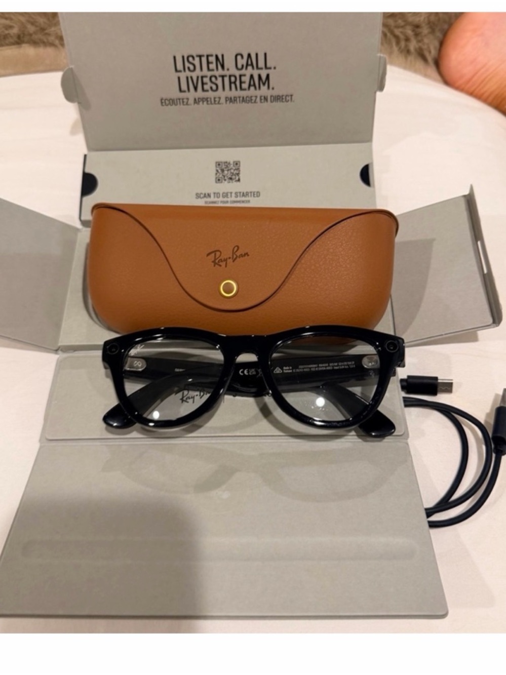 Ray-Ban shiny black transitions blue gen 1 new in box